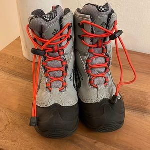 Columbia kids Bugaboot Plus IV Omni-Heat Snow Boot